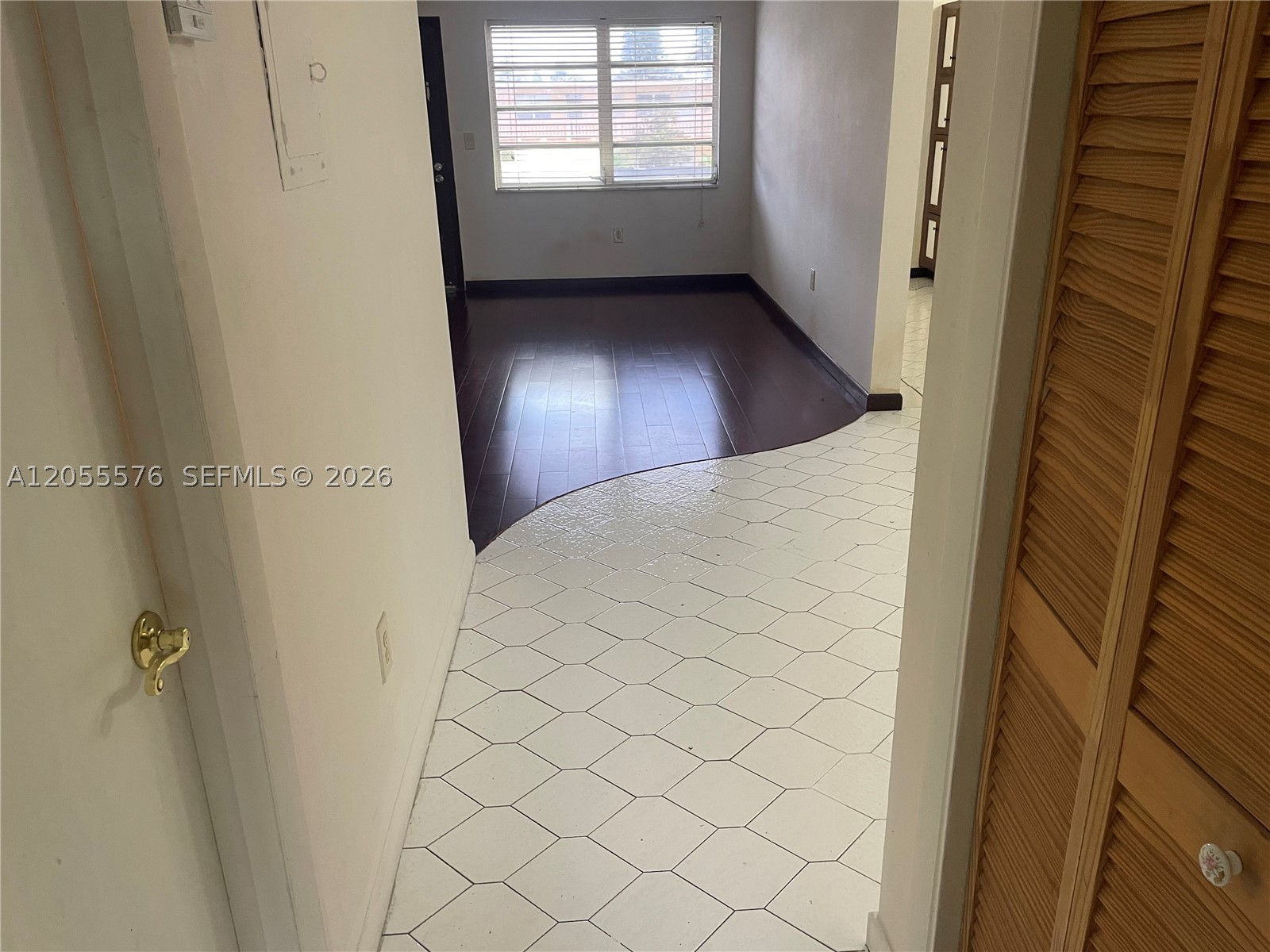 RO-MONT SOUTH GREEN CONDO - Residential Lease