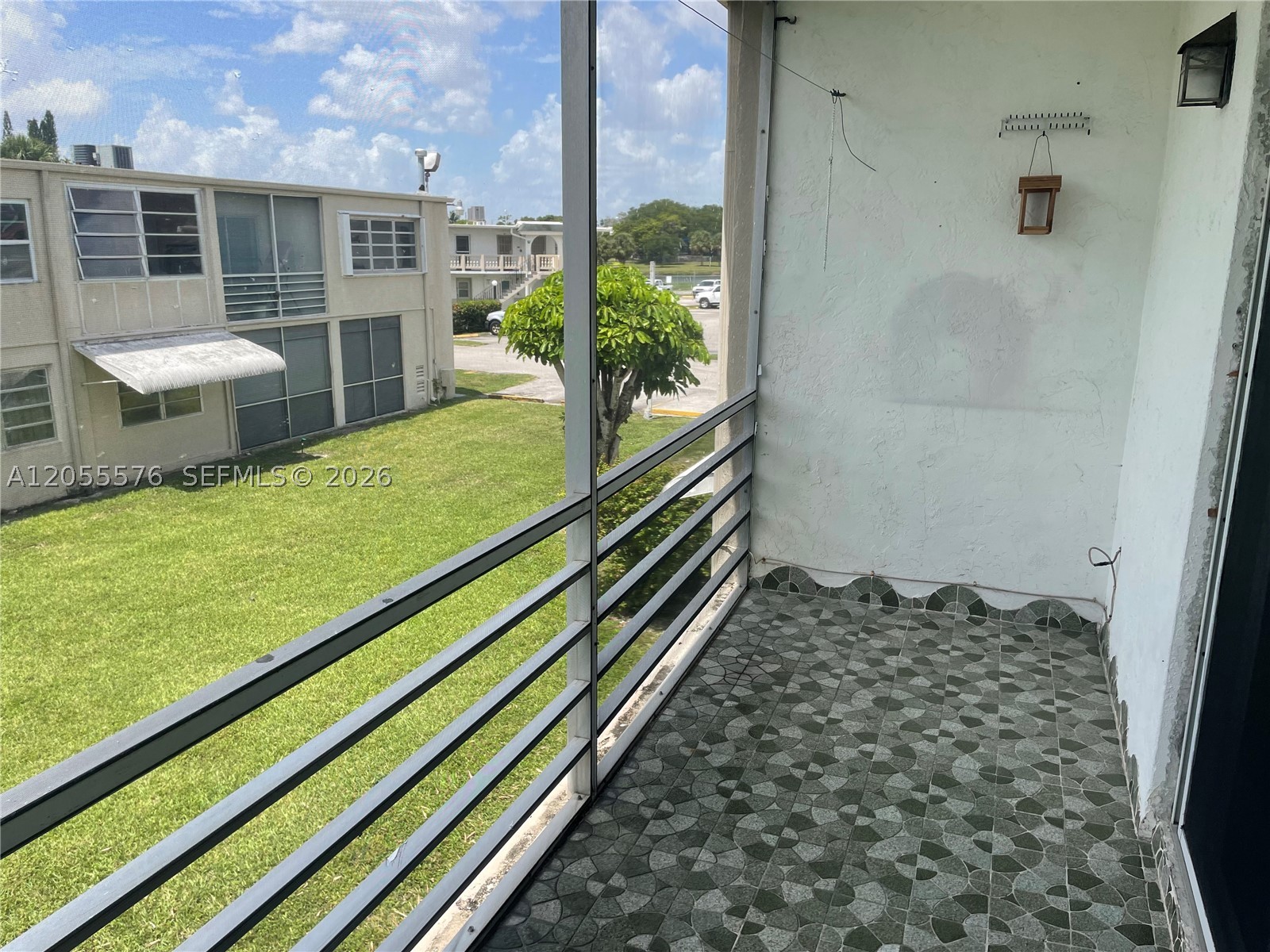 RO-MONT SOUTH GREEN CONDO - Residential Lease