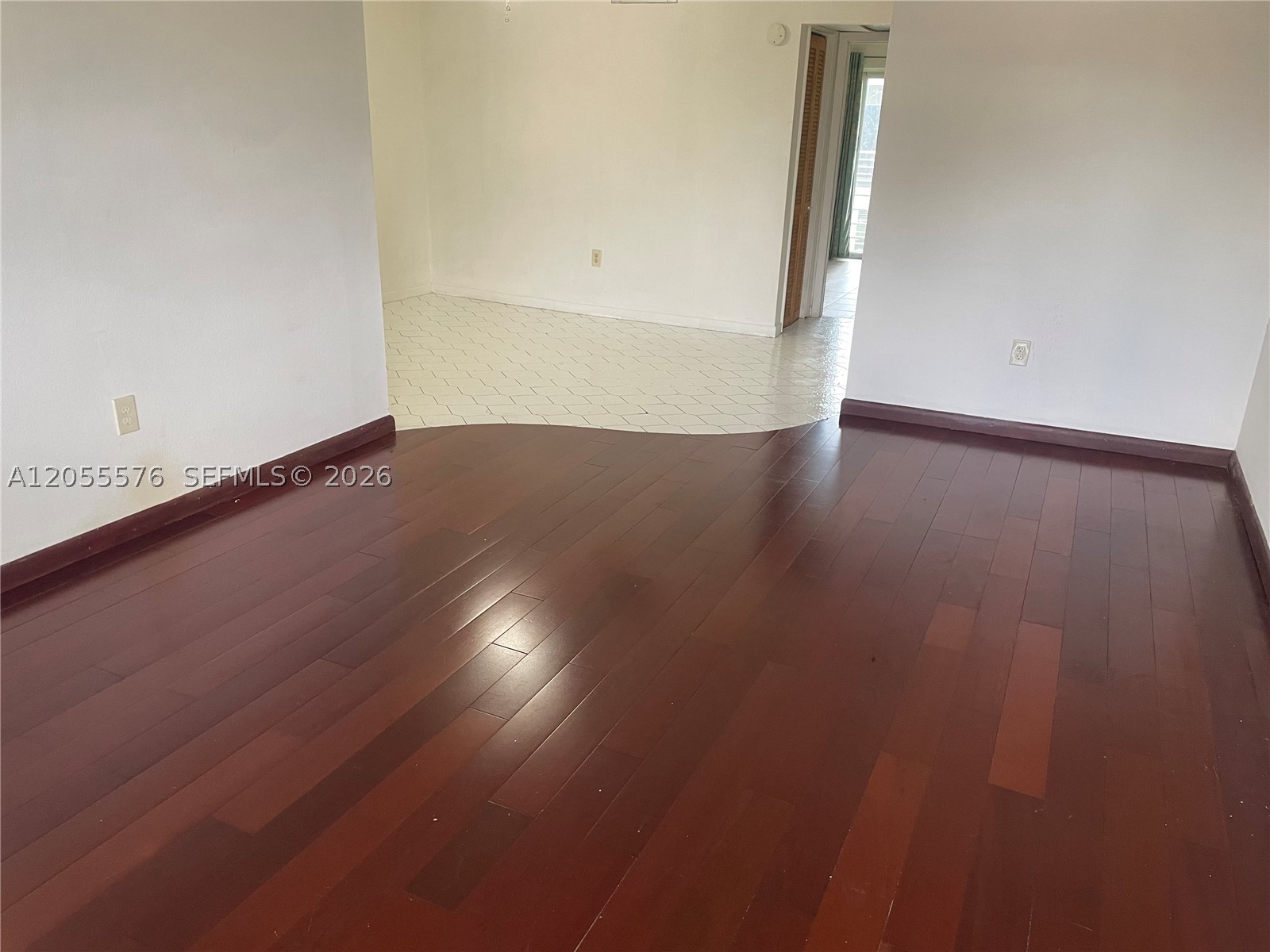 RO-MONT SOUTH GREEN CONDO - Residential Lease