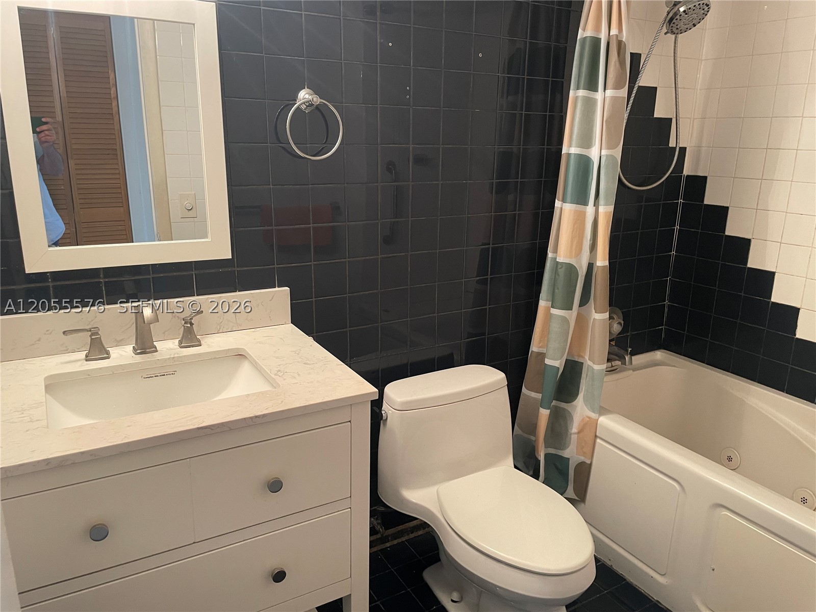 RO-MONT SOUTH GREEN CONDO - Residential Lease