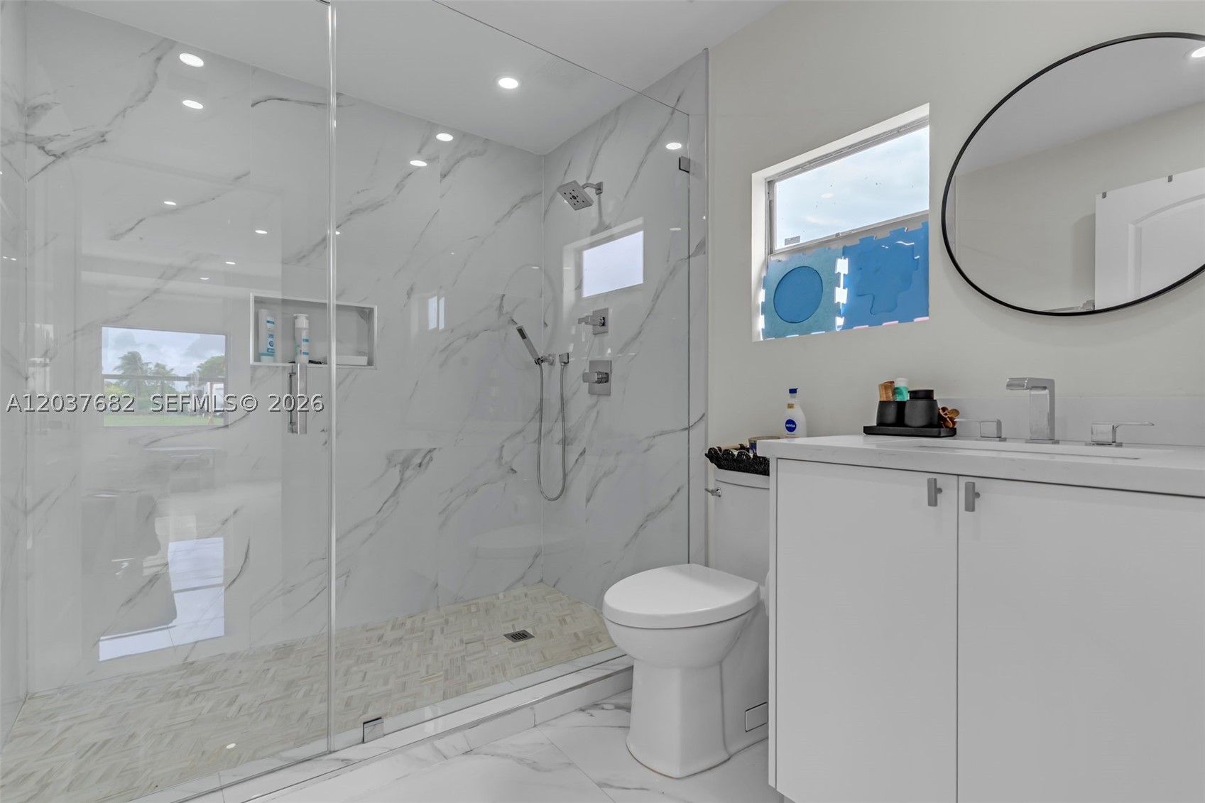 REDLANDS - Residential