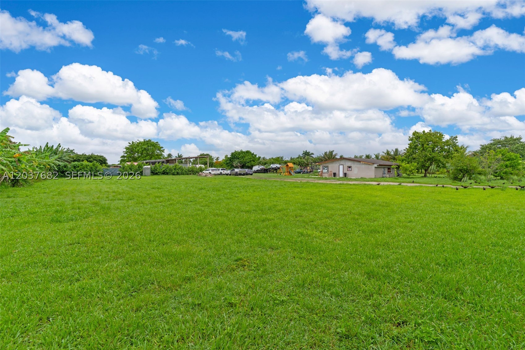 REDLANDS - Residential