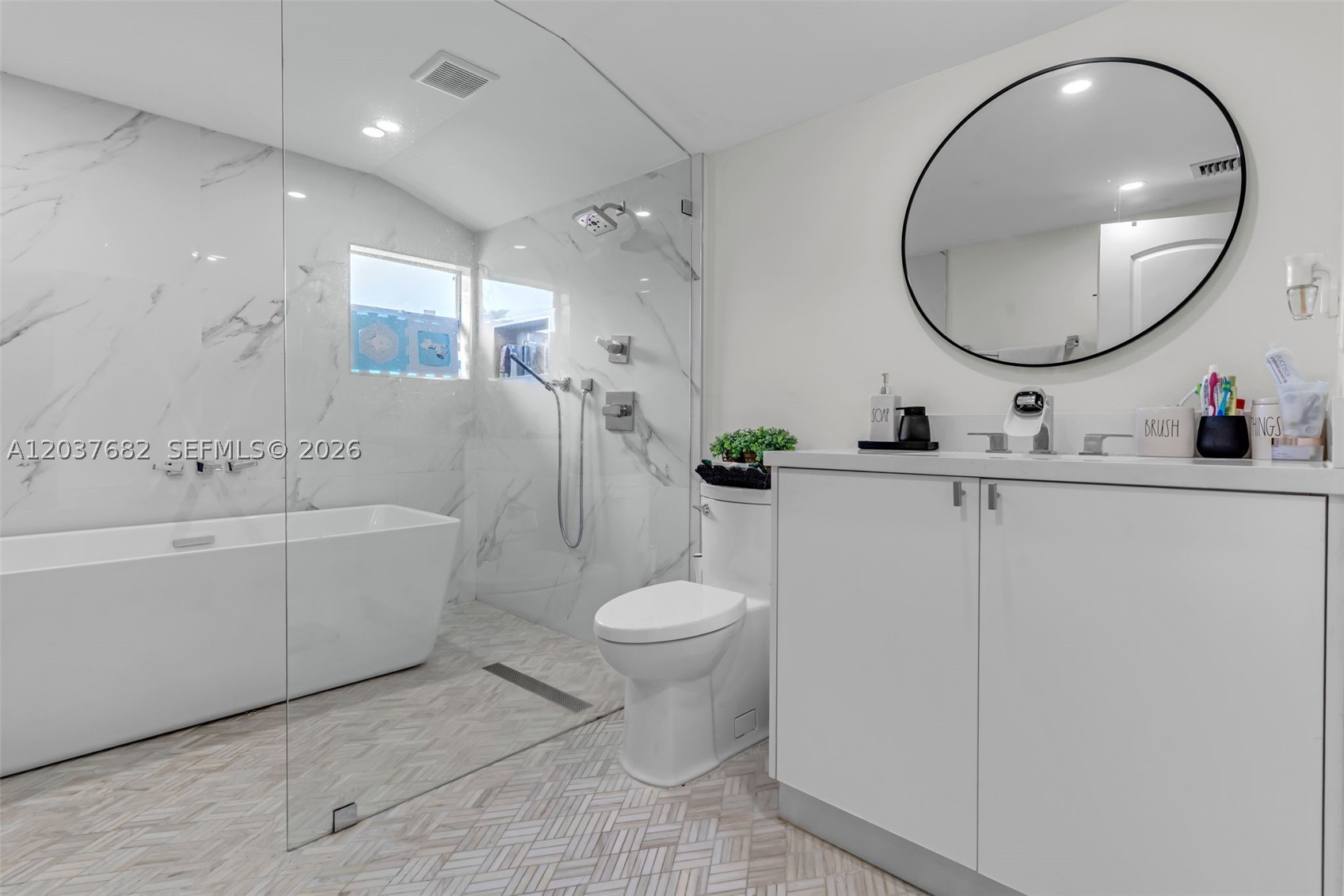REDLANDS - Residential