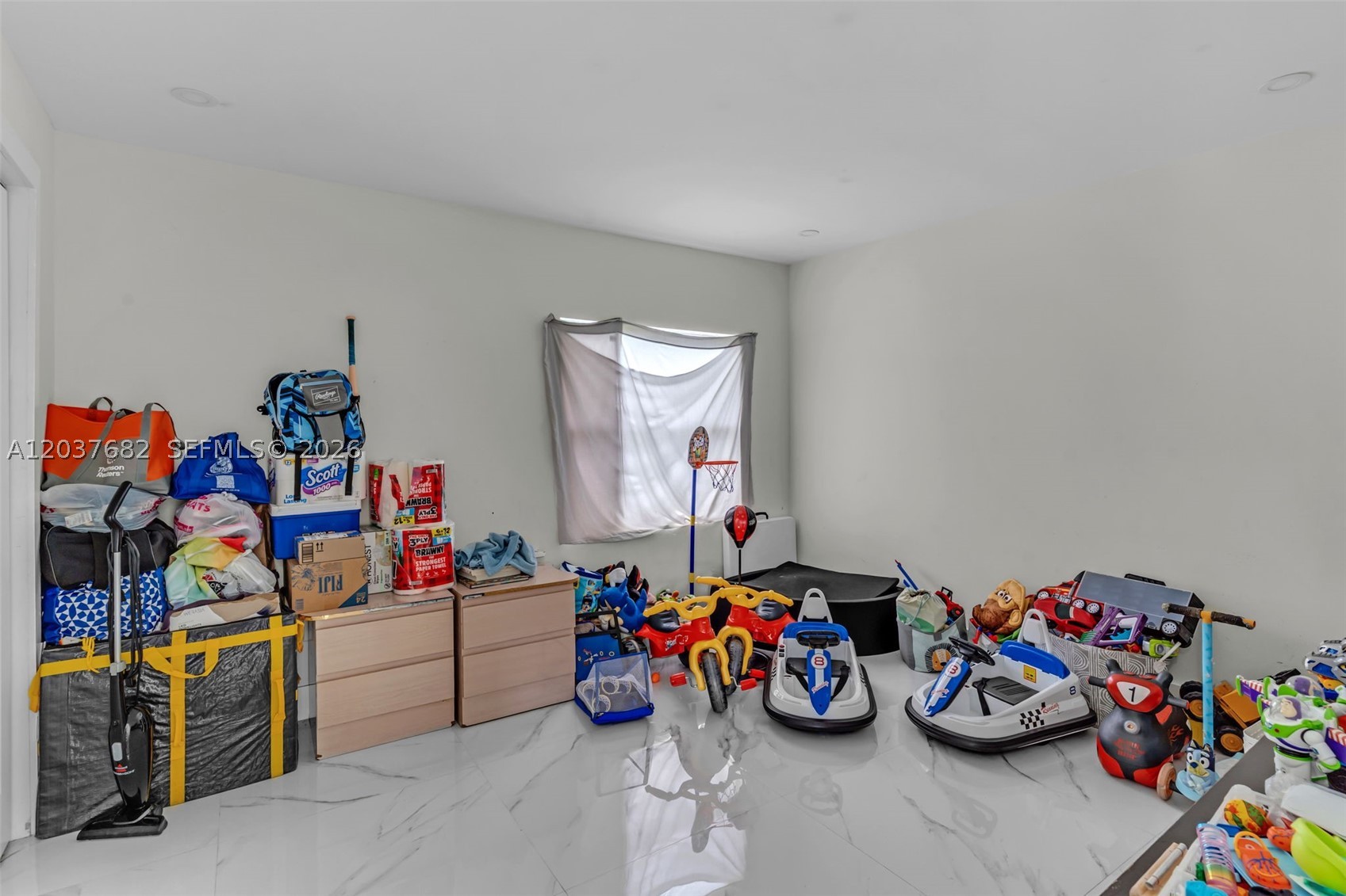 REDLANDS - Residential