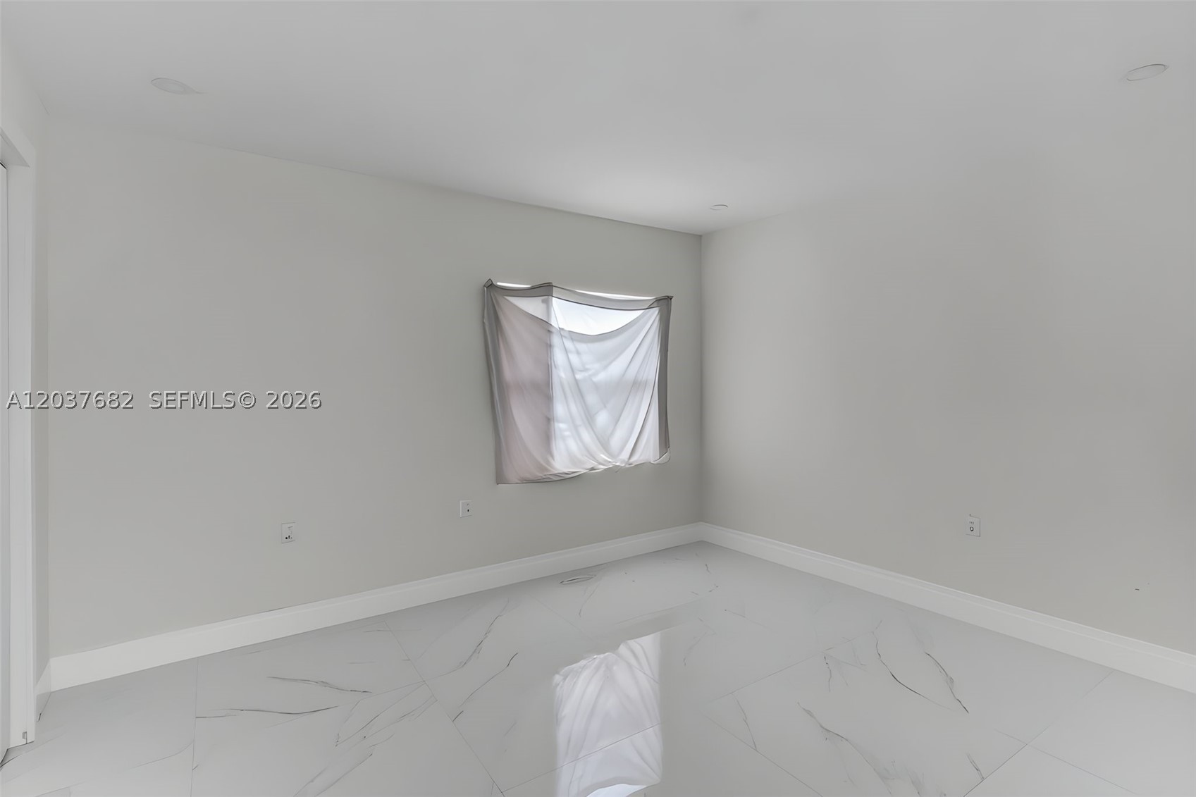 REDLANDS - Residential