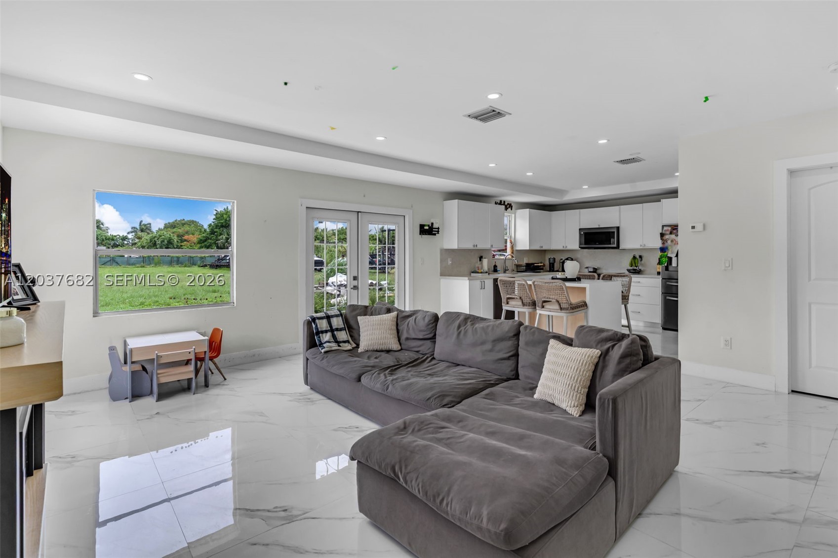 REDLANDS - Residential