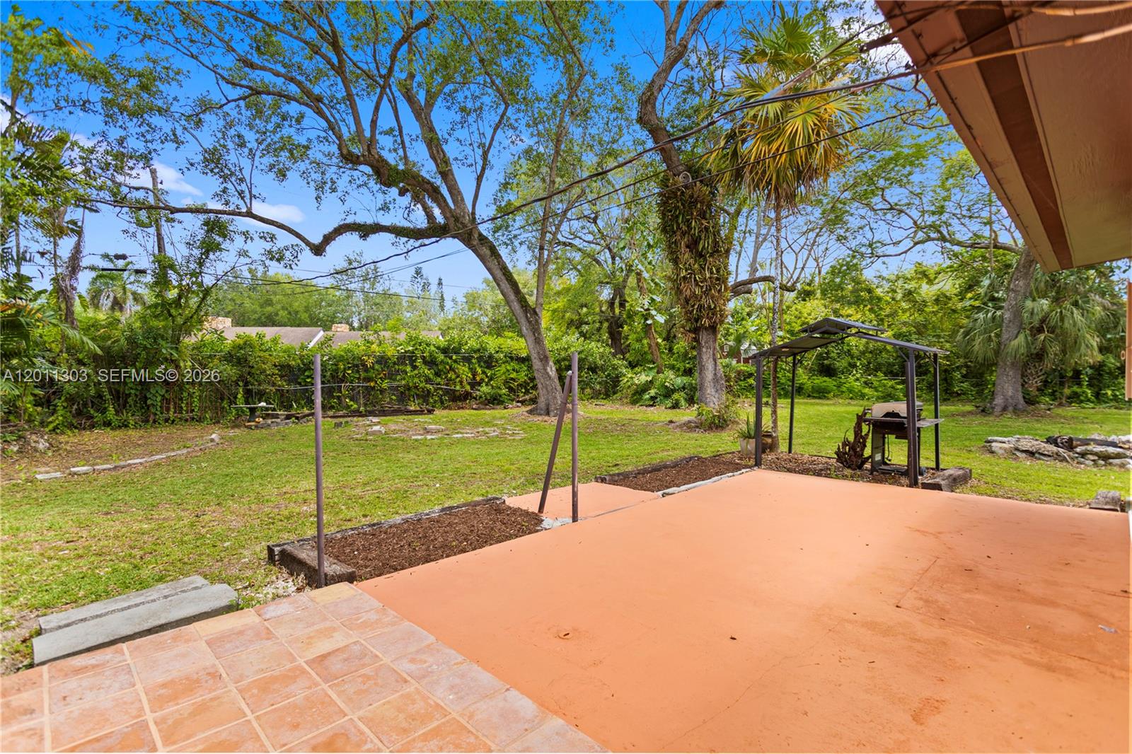 RIDGEWOOD ESTATES - Residential