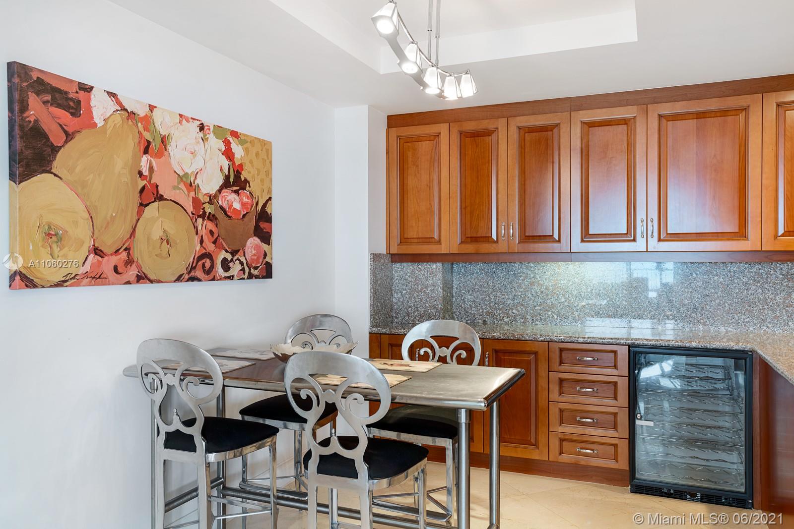 7600 OCEANSIDE AT FISHER - Residential