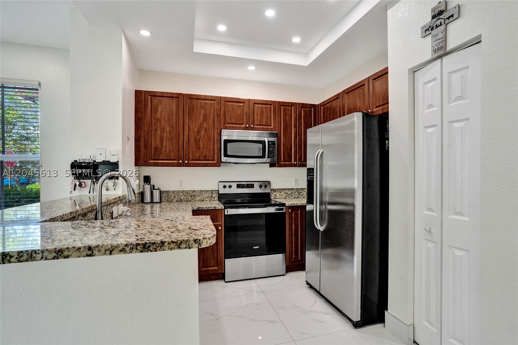 PALOMA LAKES - Residential