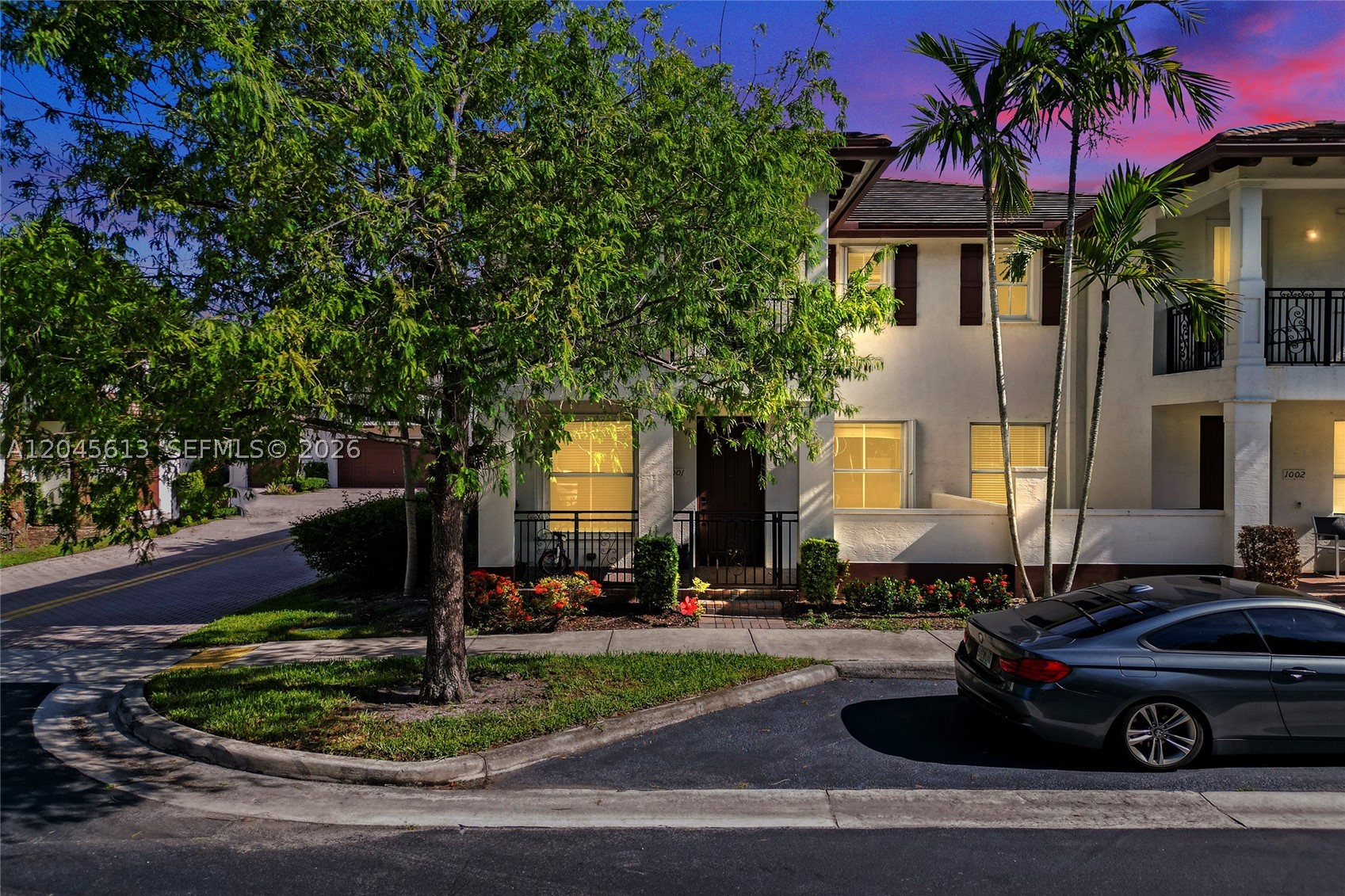 PALOMA LAKES - Residential