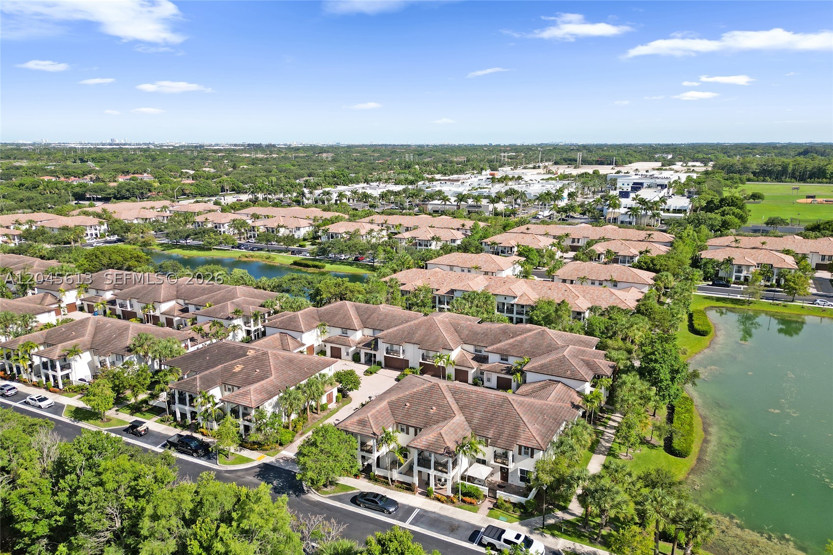 PALOMA LAKES - Residential