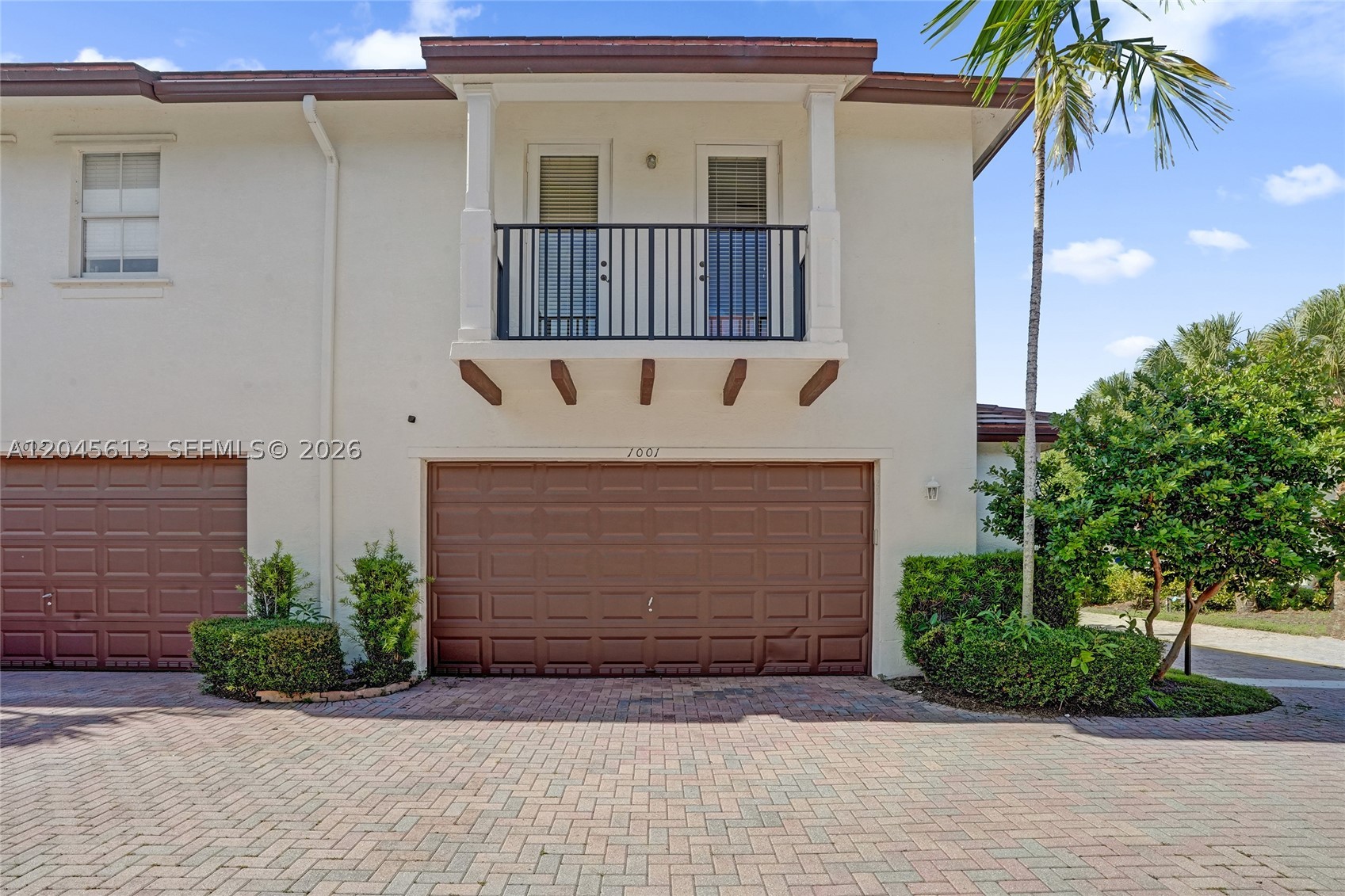 PALOMA LAKES - Residential