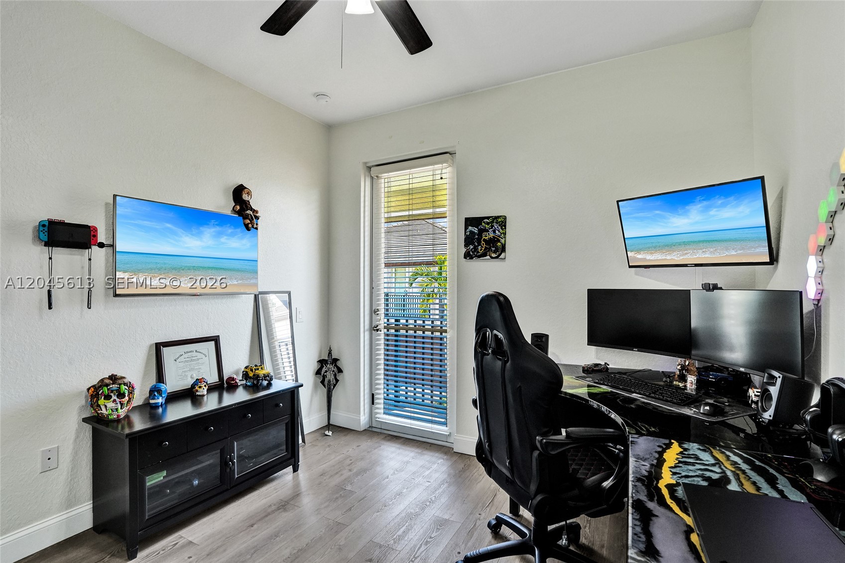 PALOMA LAKES - Residential