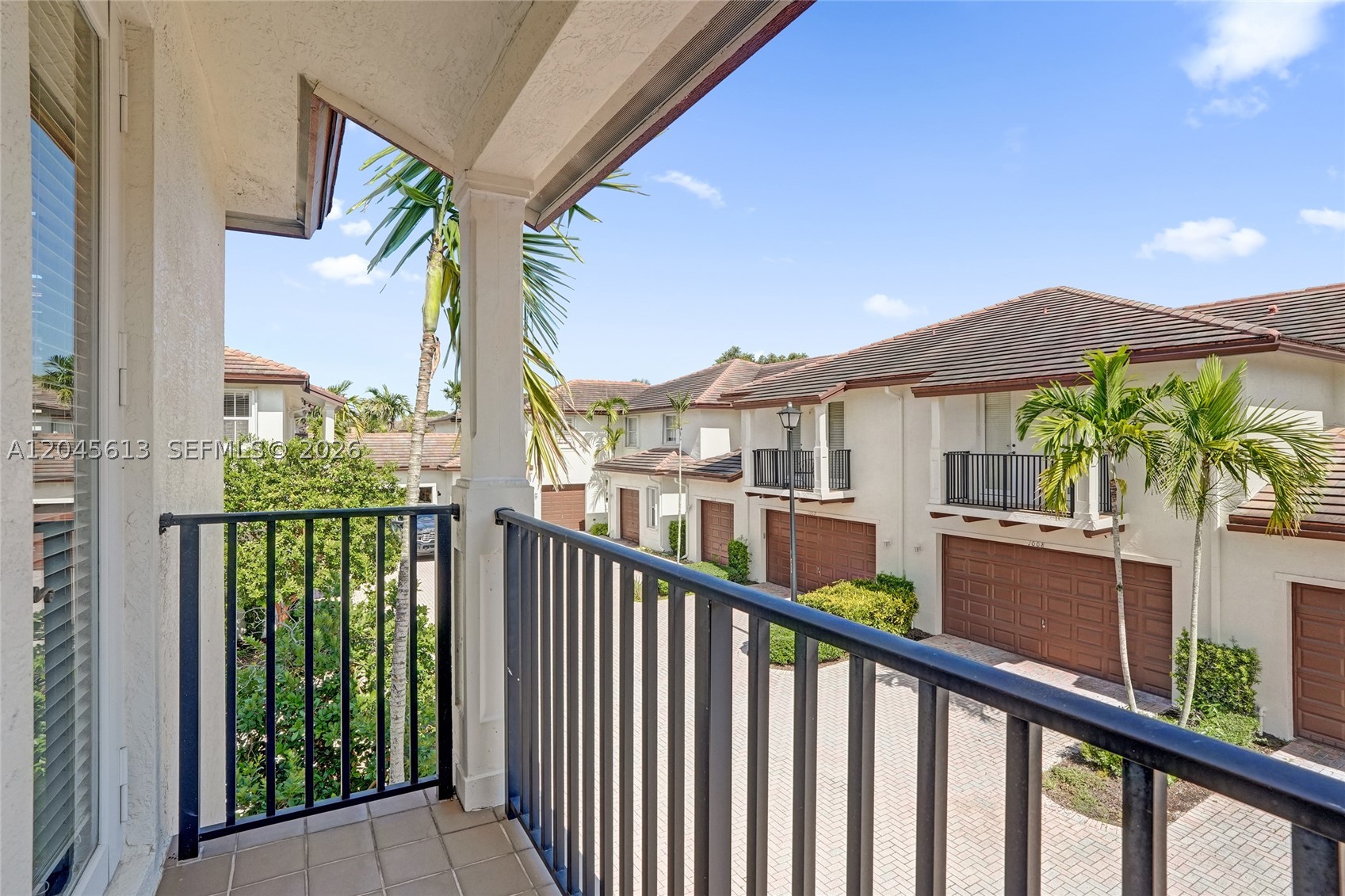 PALOMA LAKES - Residential