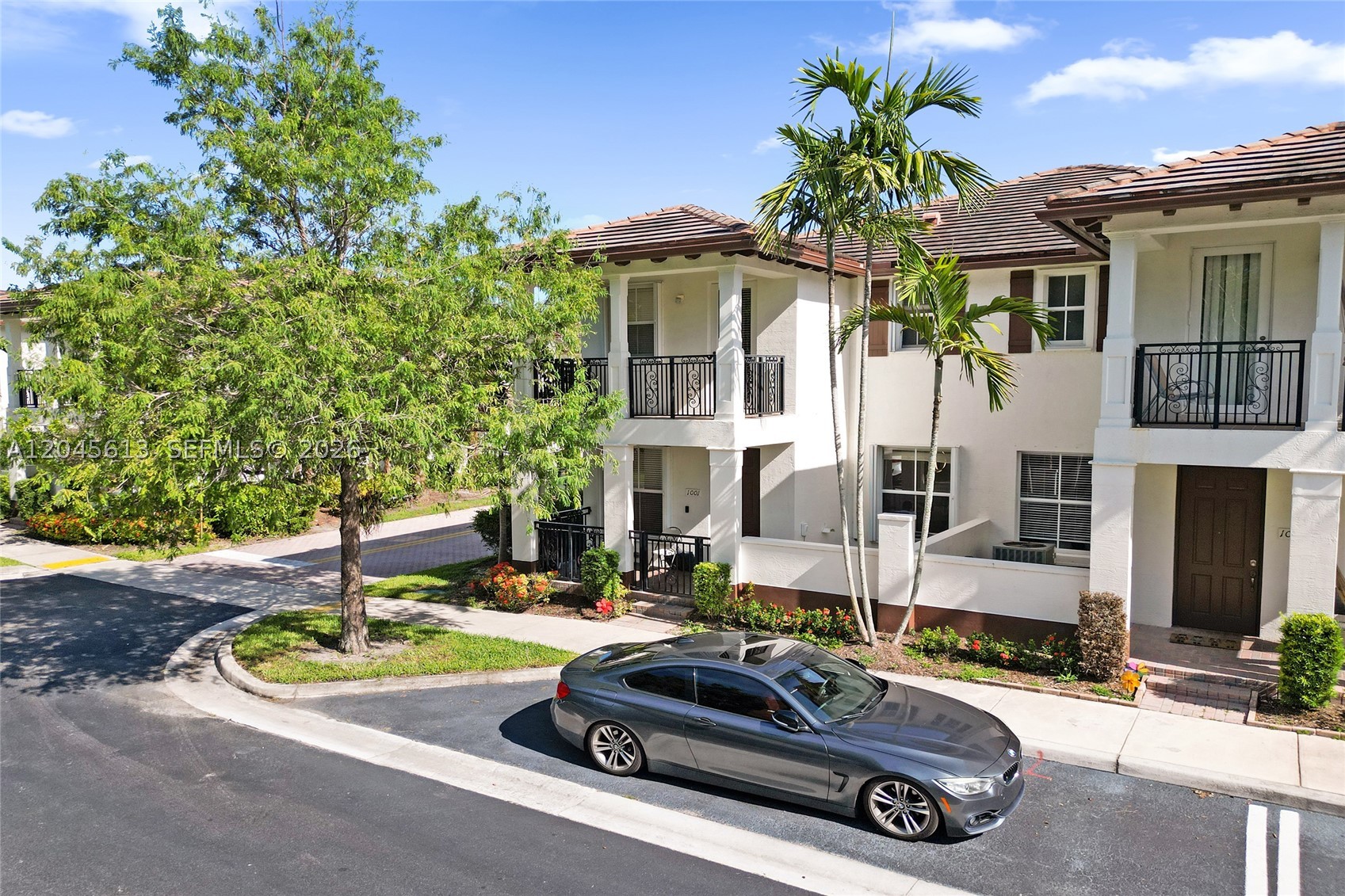 PALOMA LAKES - Residential