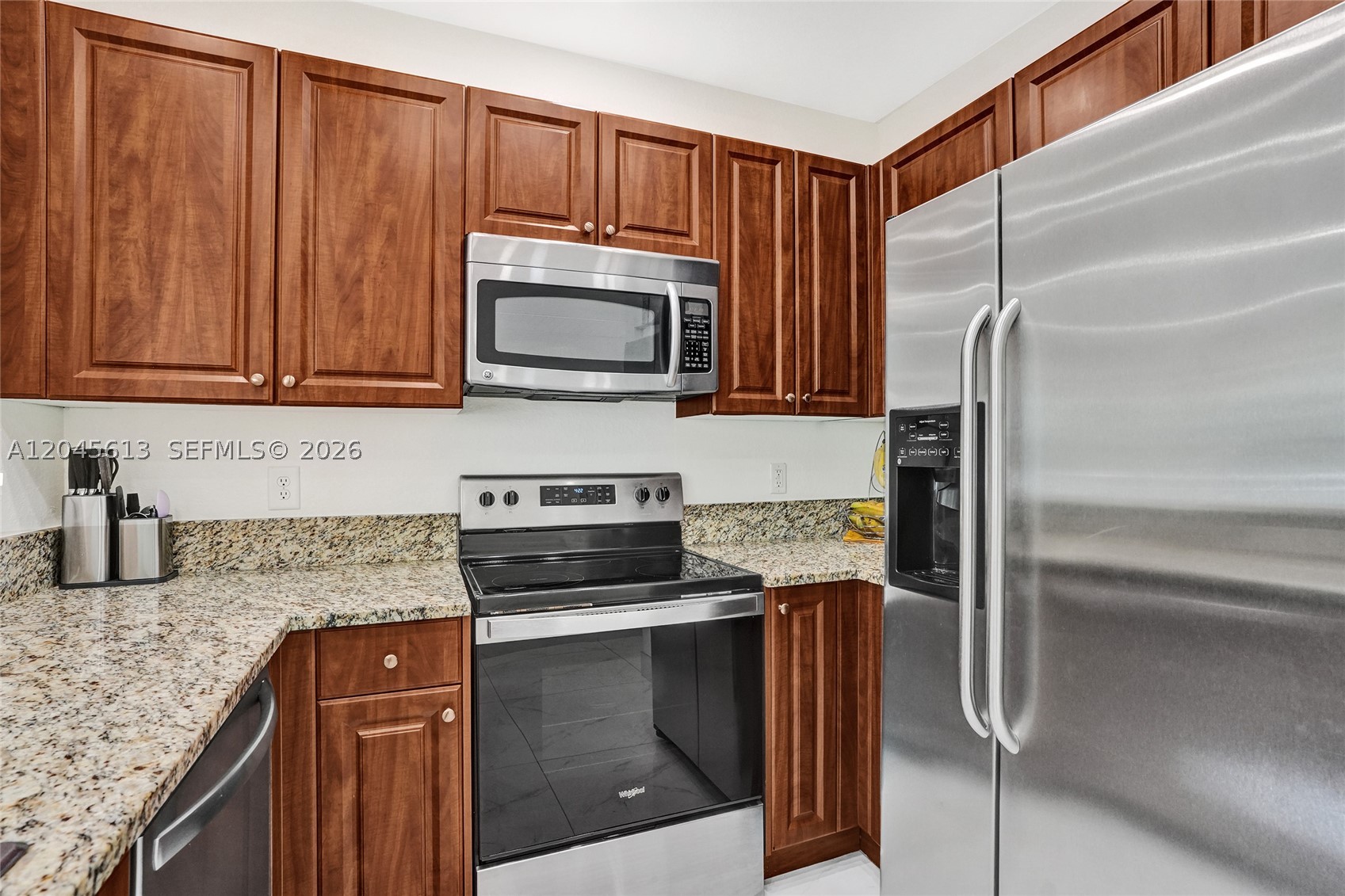 PALOMA LAKES - Residential
