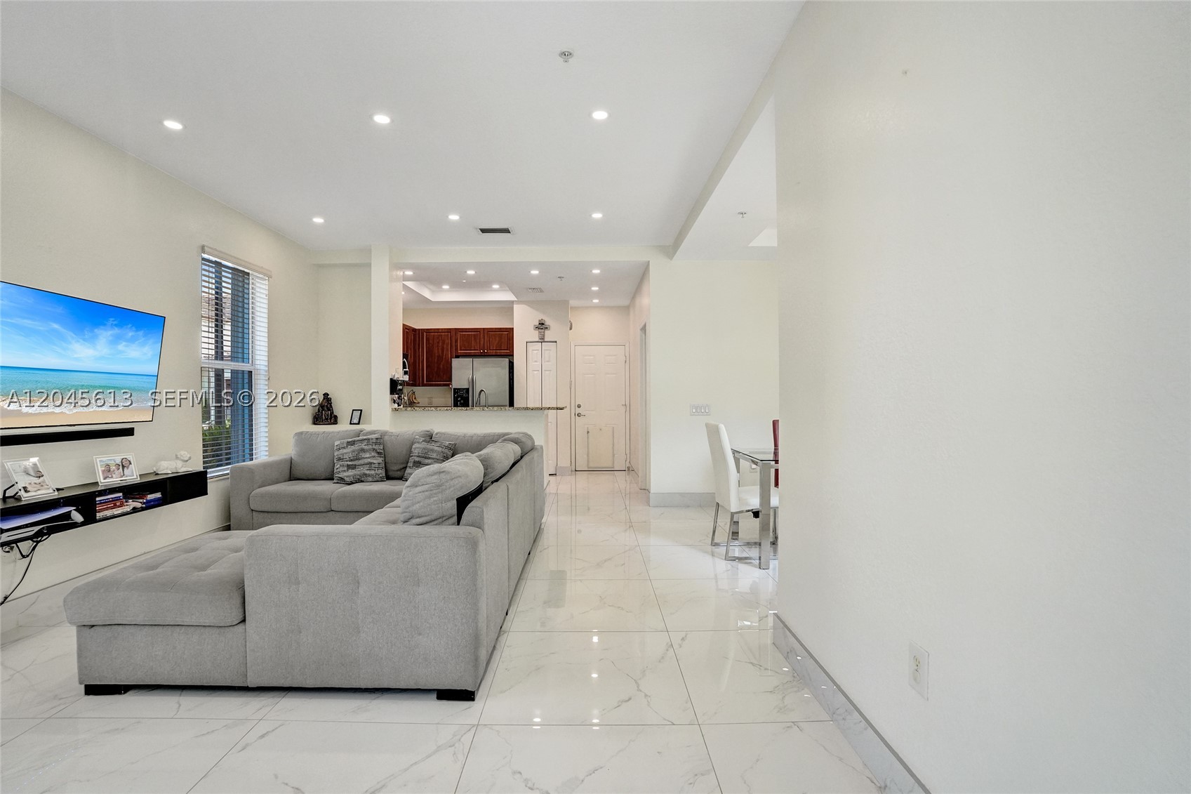 PALOMA LAKES - Residential