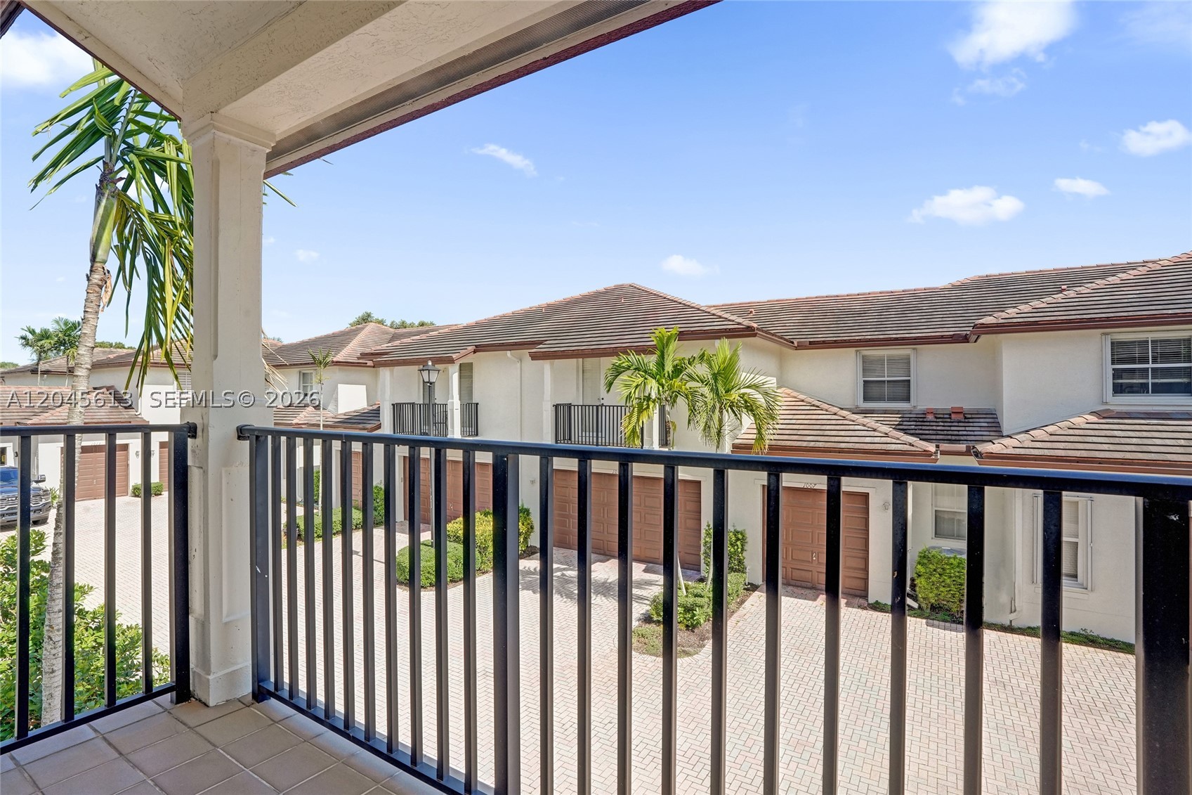 PALOMA LAKES - Residential