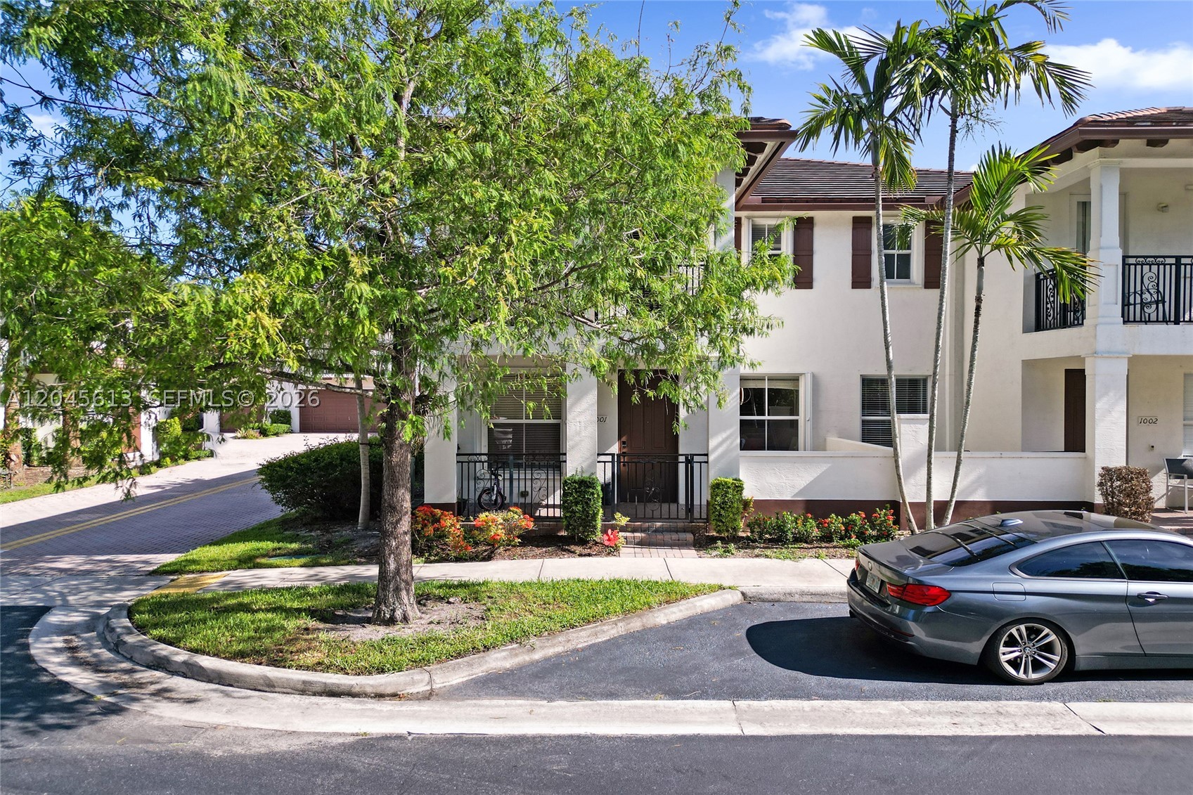 PALOMA LAKES - Residential