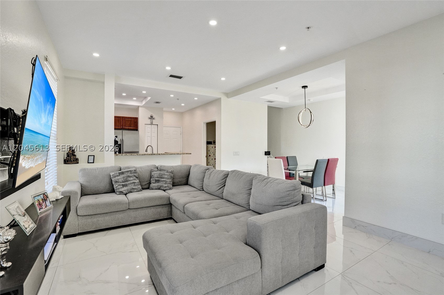 PALOMA LAKES - Residential
