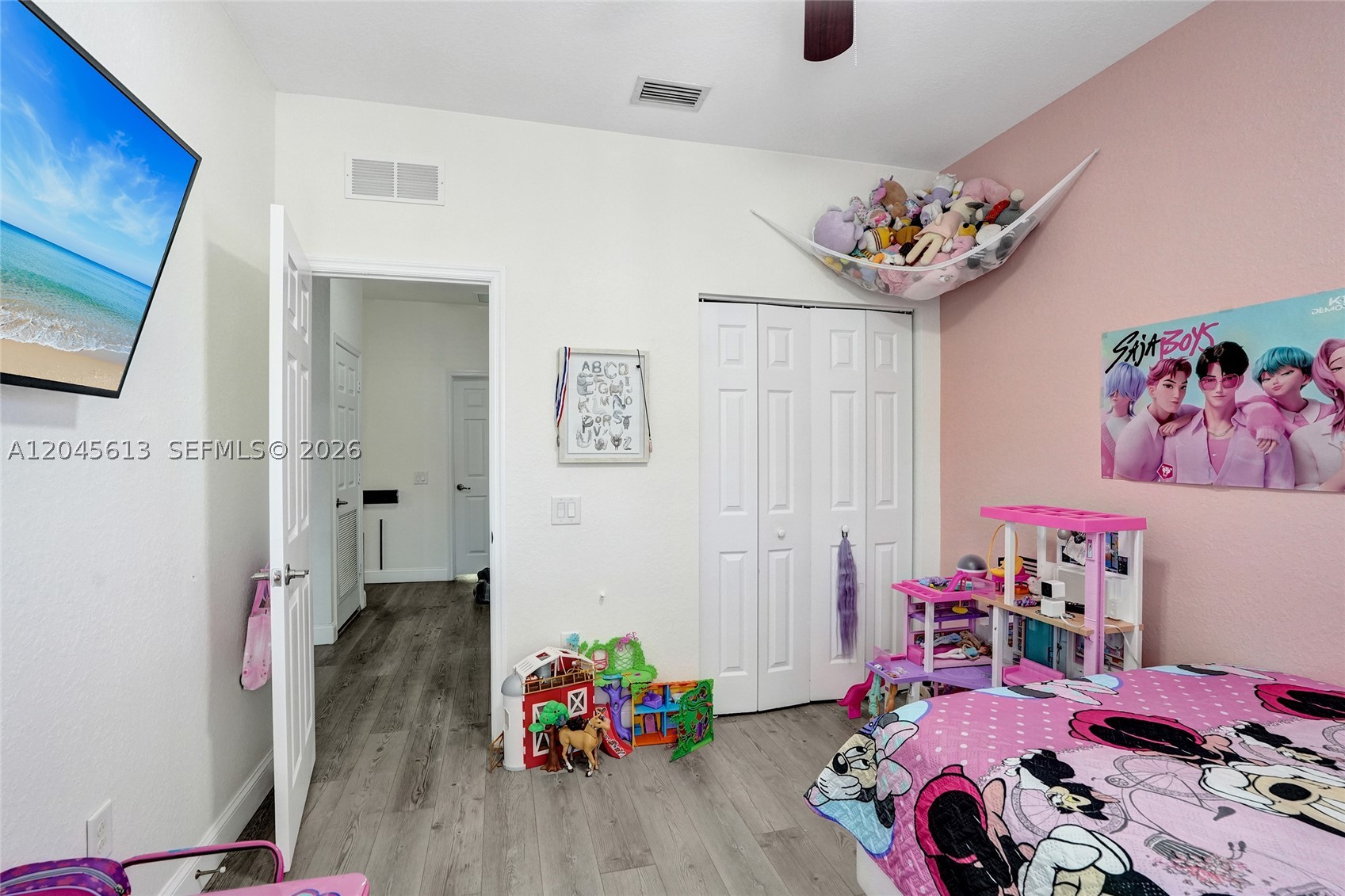 PALOMA LAKES - Residential