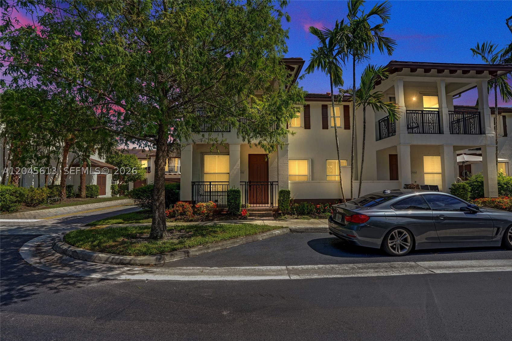 PALOMA LAKES - Residential