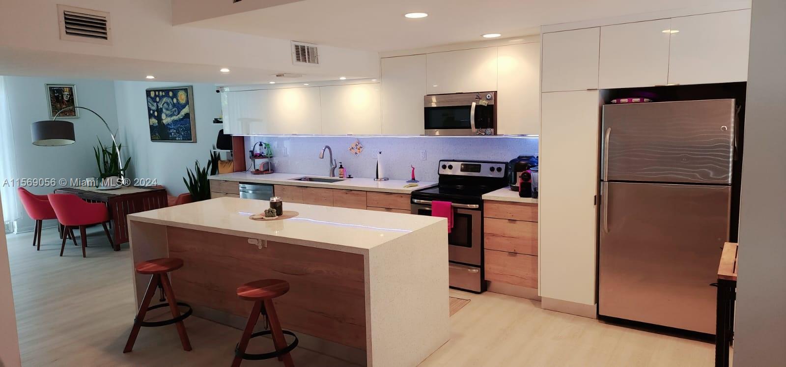 NORTHGATE TOWNHOUSE CONDO - Residential Lease