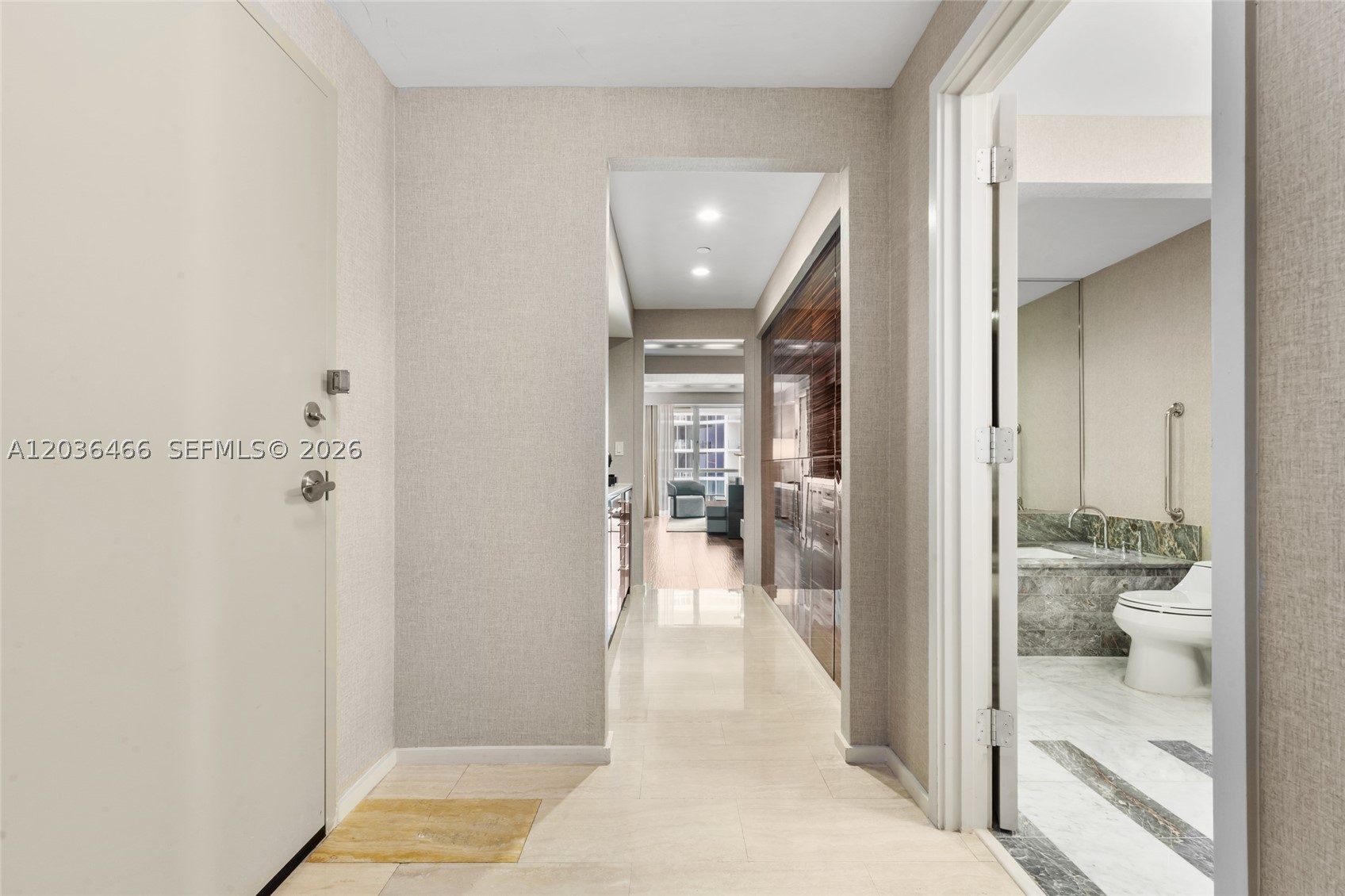551 FLB CONDOMINIUM HOTEL - Residential