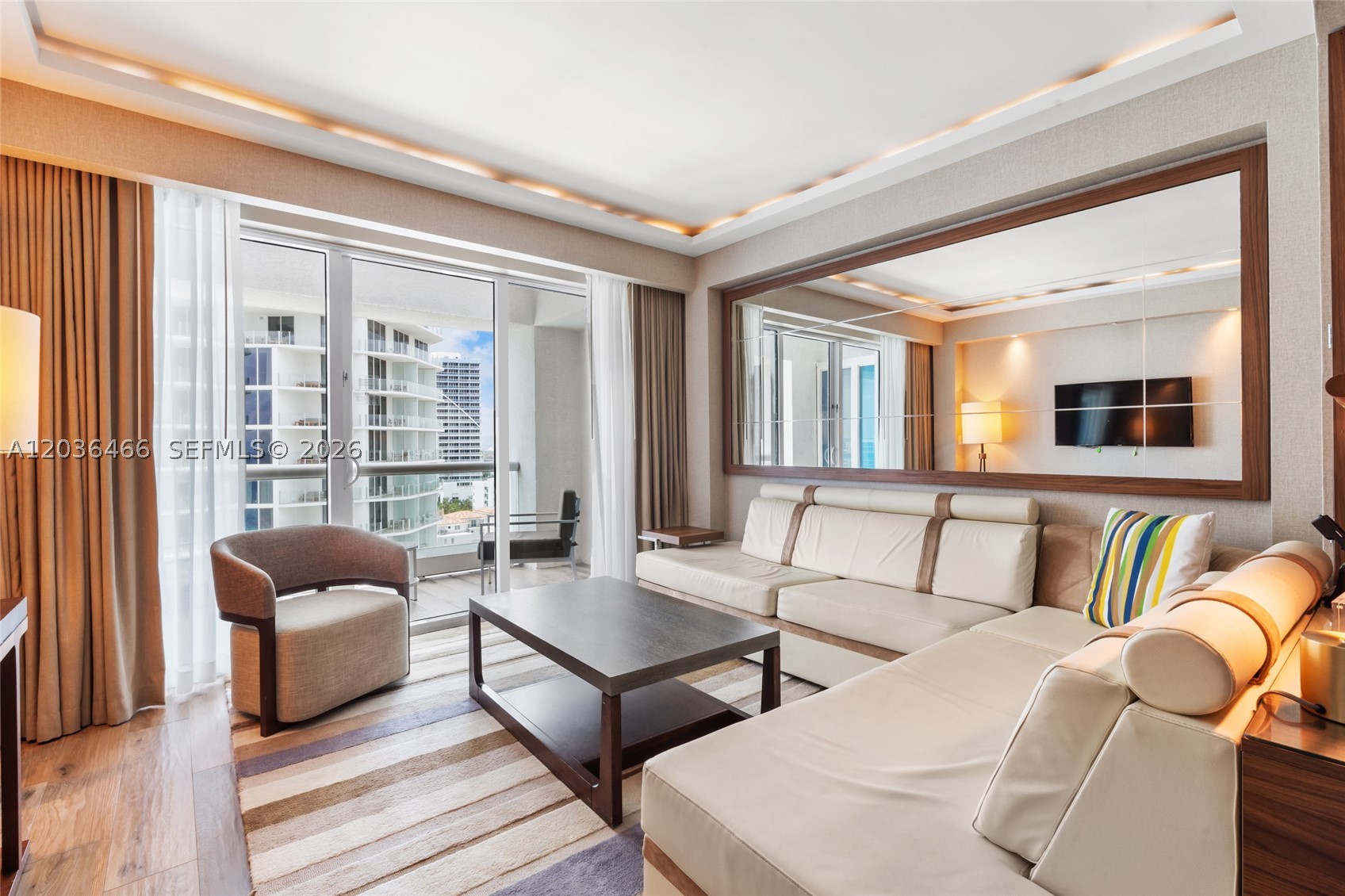 551 FLB CONDOMINIUM HOTEL - Residential
