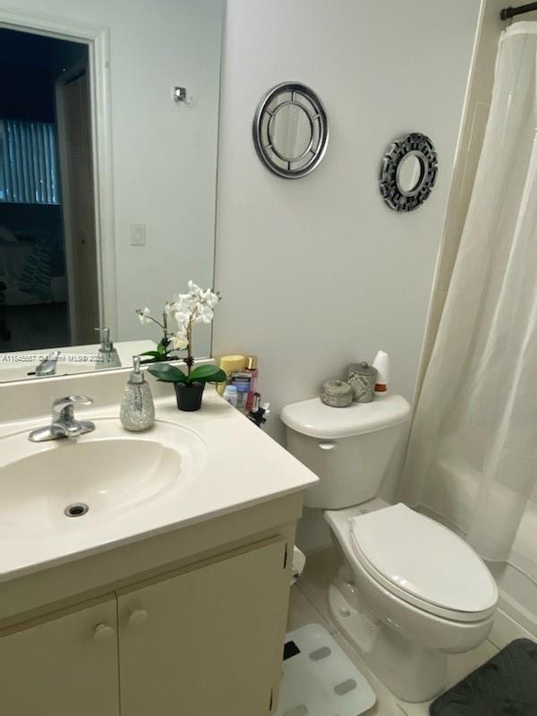 PALM GARDENS AT DORAL CON - Residential Lease