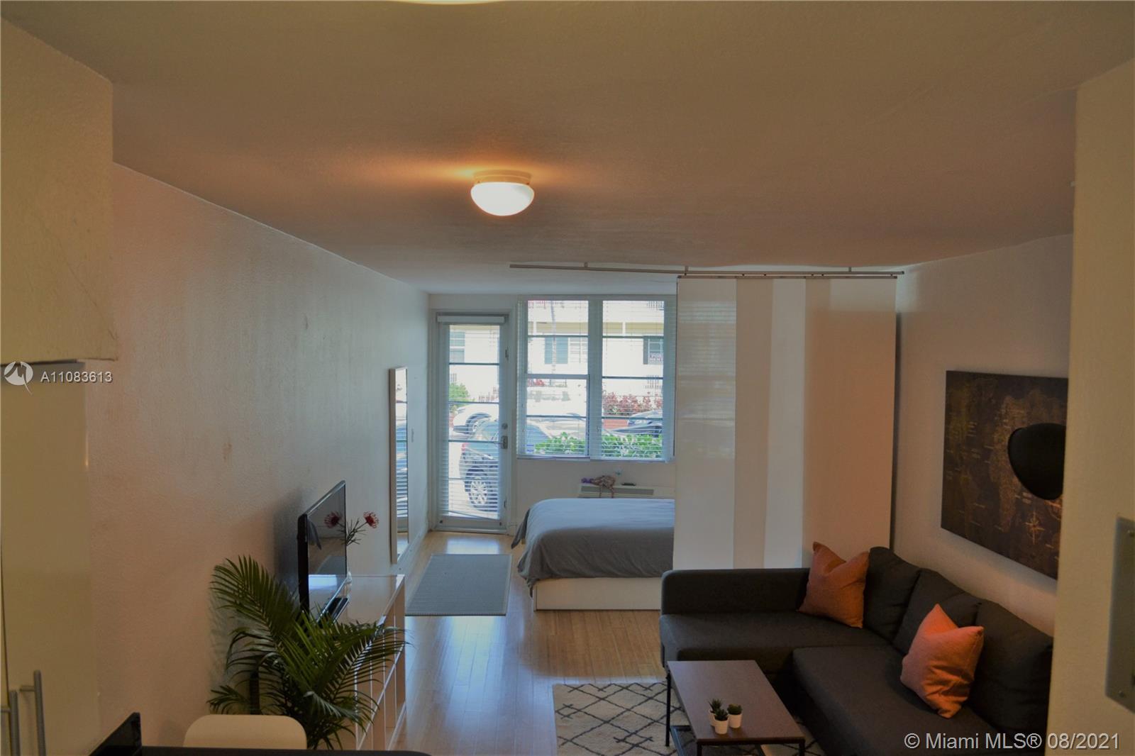 THE LOFTS AT HARDING COND - Residential Lease
