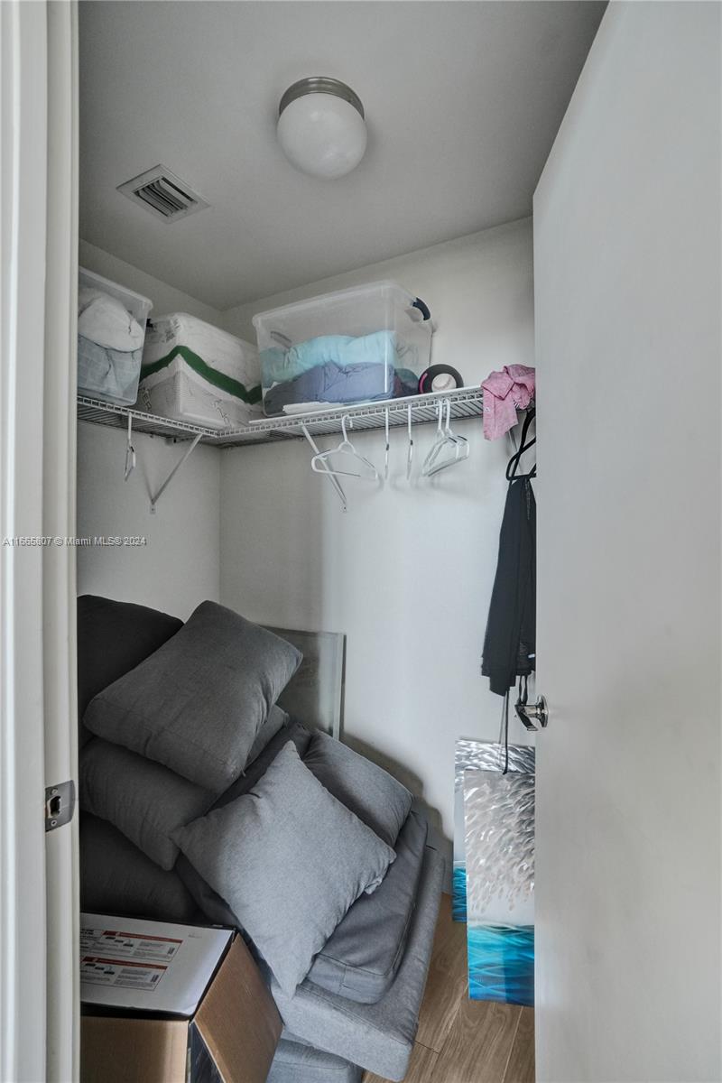 NINE AT MARY BRICKELL VIL - Residential