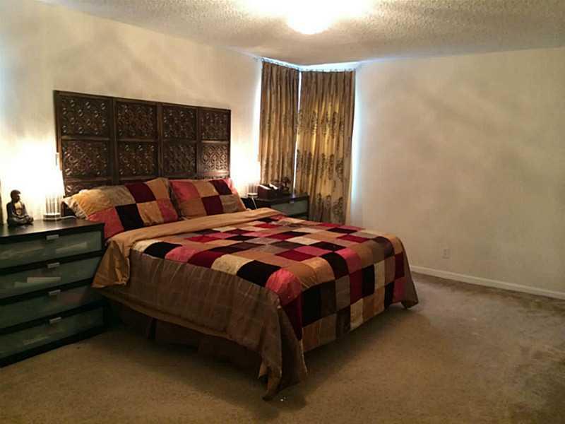 KENSINGTON 146-39 B POR P - Residential