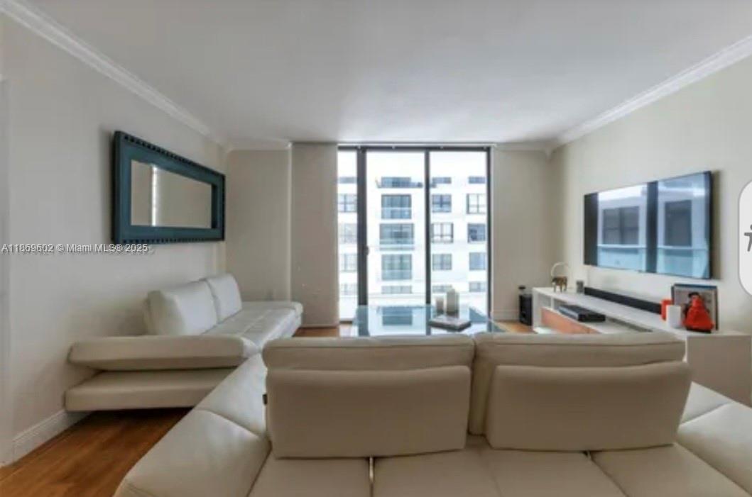 BALMORAL CONDO - Residential