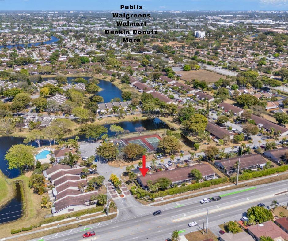 THE LAKES - Residential