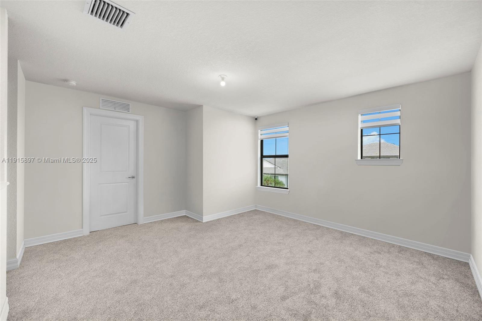 SOMERSET PLAZA - Residential
