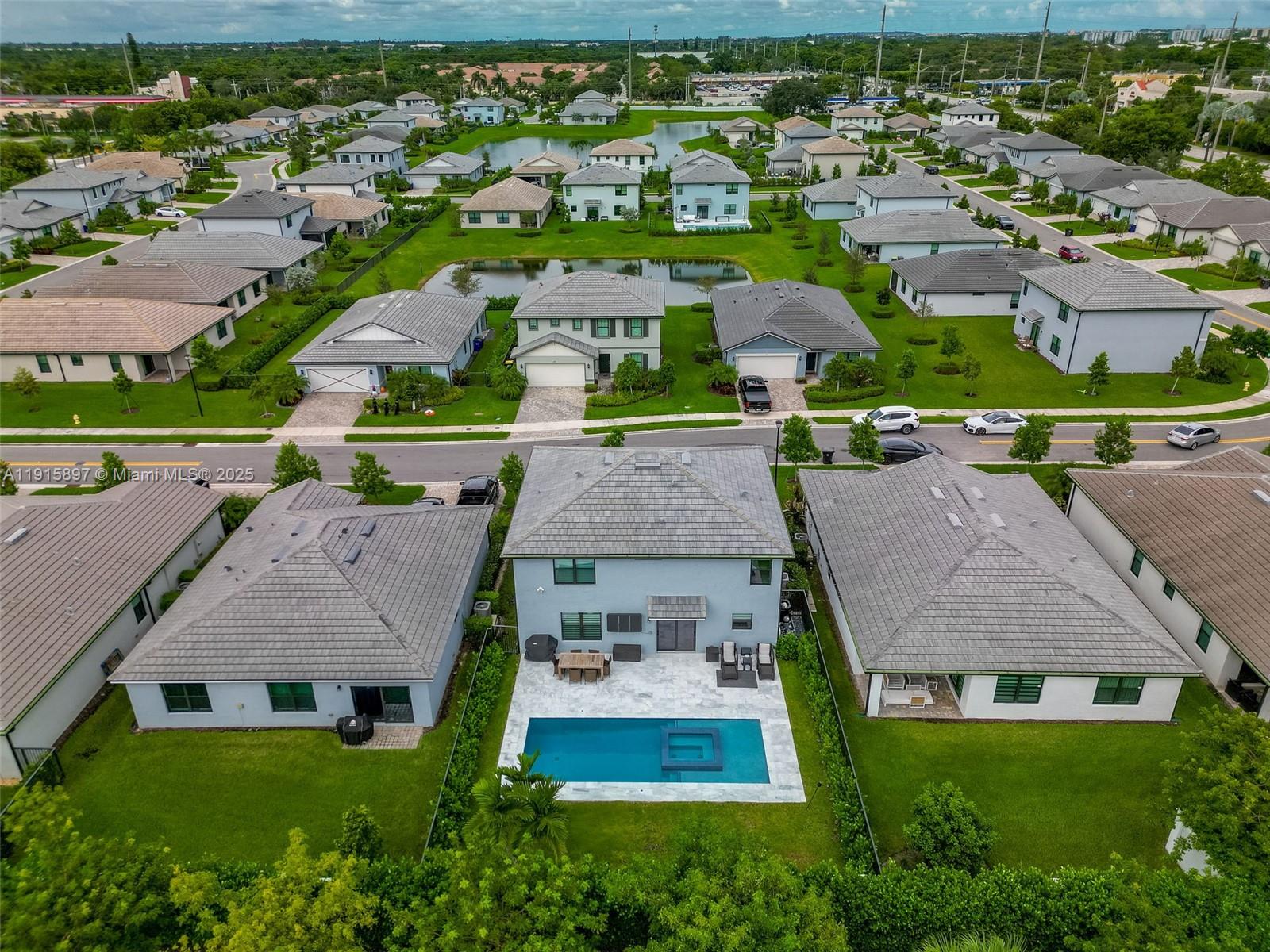 SOMERSET PLAZA - Residential