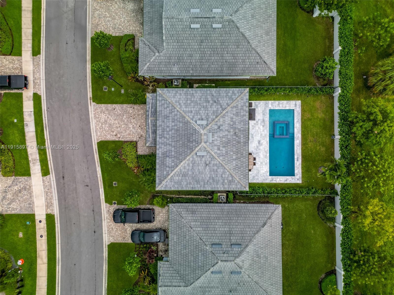 SOMERSET PLAZA - Residential