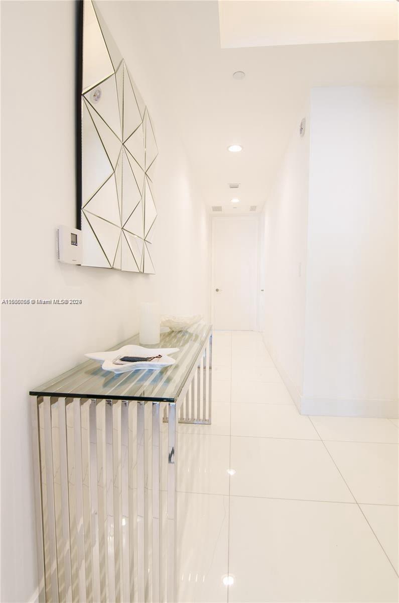 TDR TOWER III CONDO - Residential Lease