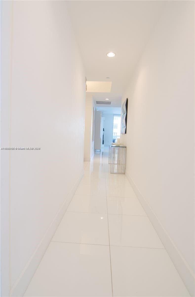 TDR TOWER III CONDO - Residential Lease
