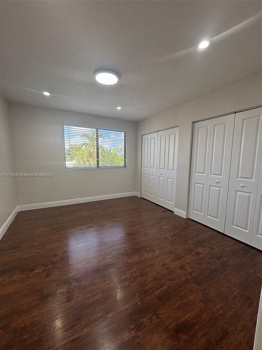 TROPICAL ESTATES - Residential Lease