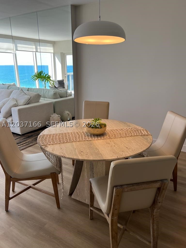 HARBOUR HOUSE - Residential