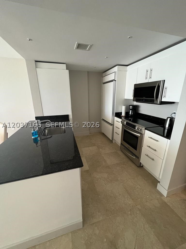 HARBOUR HOUSE - Residential
