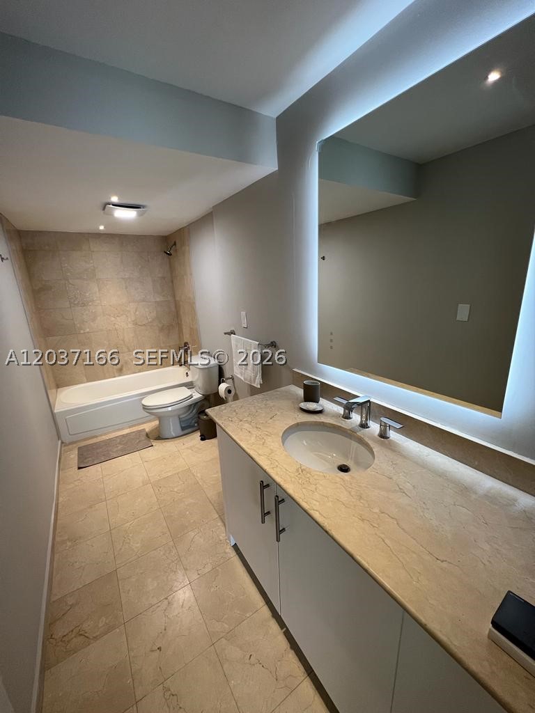 HARBOUR HOUSE - Residential