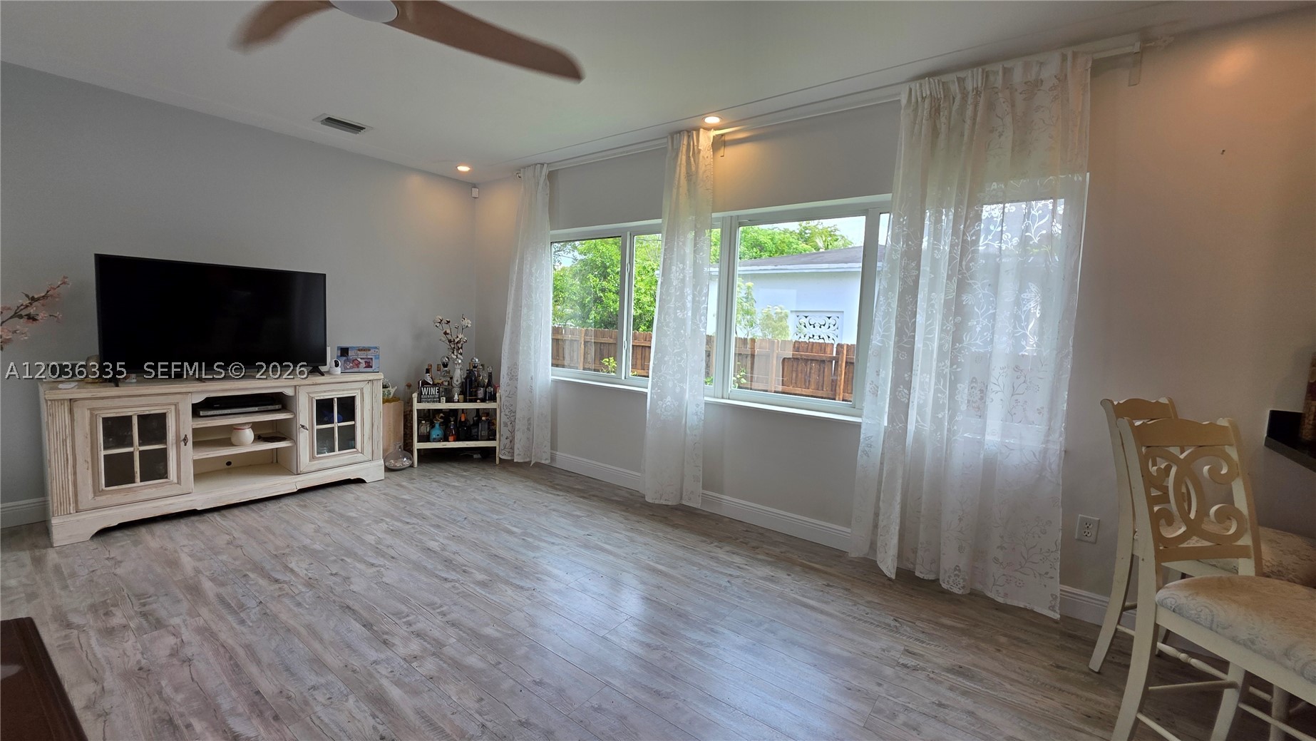 GRIFFING BISCAYNE PK EST - Residential Lease