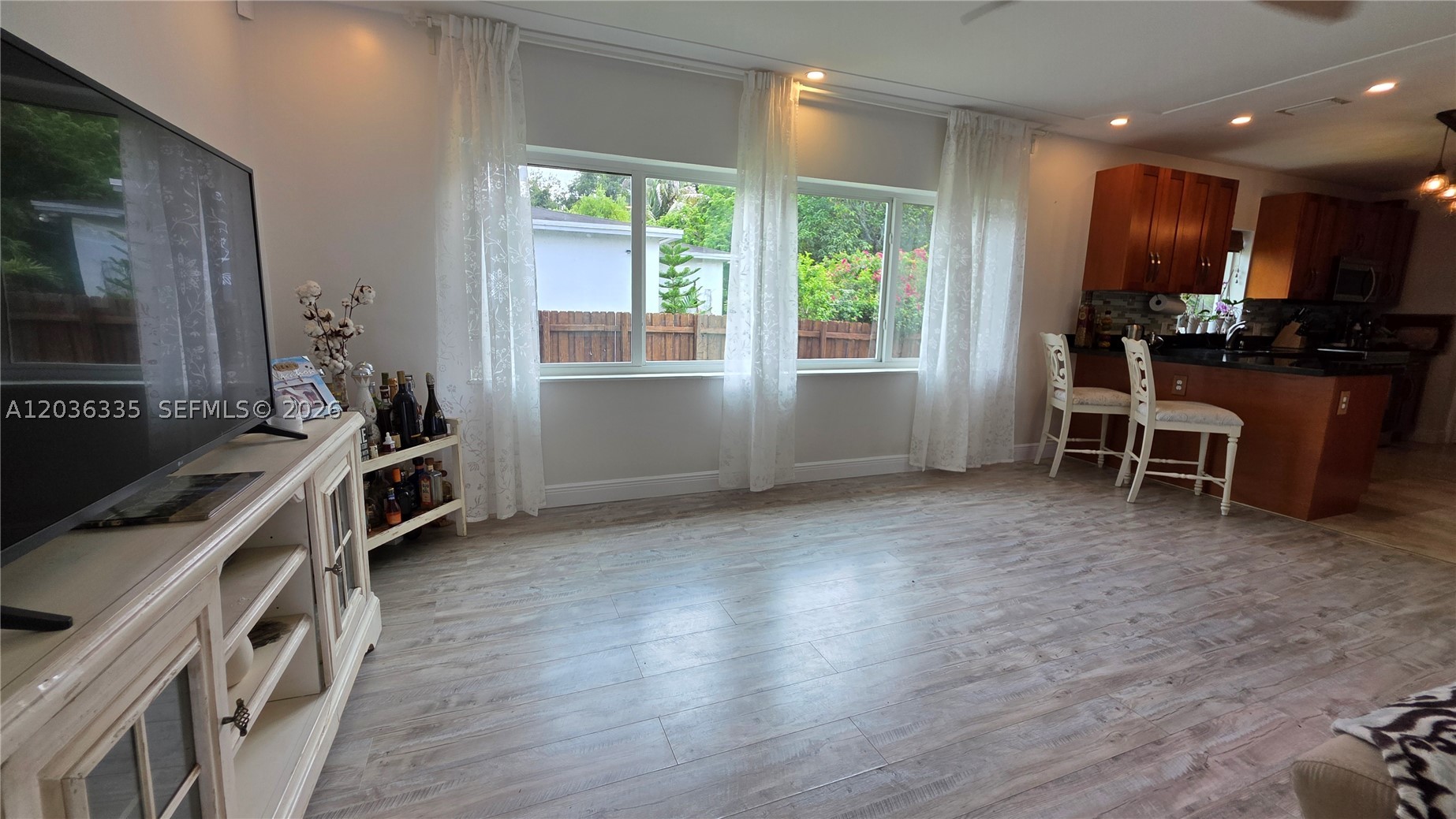 GRIFFING BISCAYNE PK EST - Residential Lease