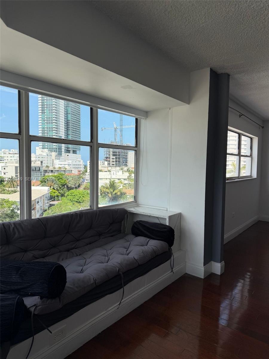 OCTAGON TOWERS I CONDO - Residential Lease