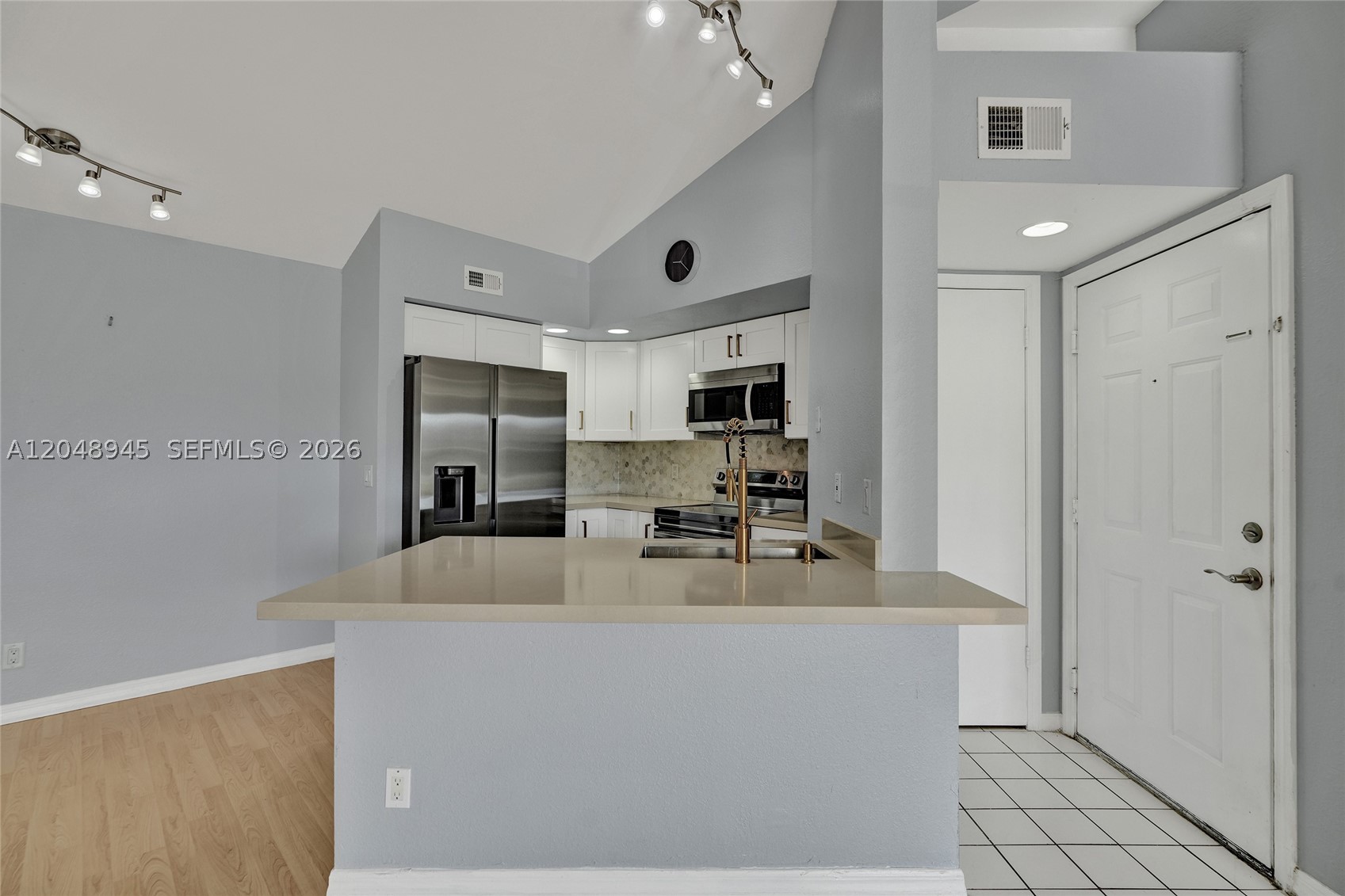 ISLES AT LAGO MAR CONDO - Residential Lease