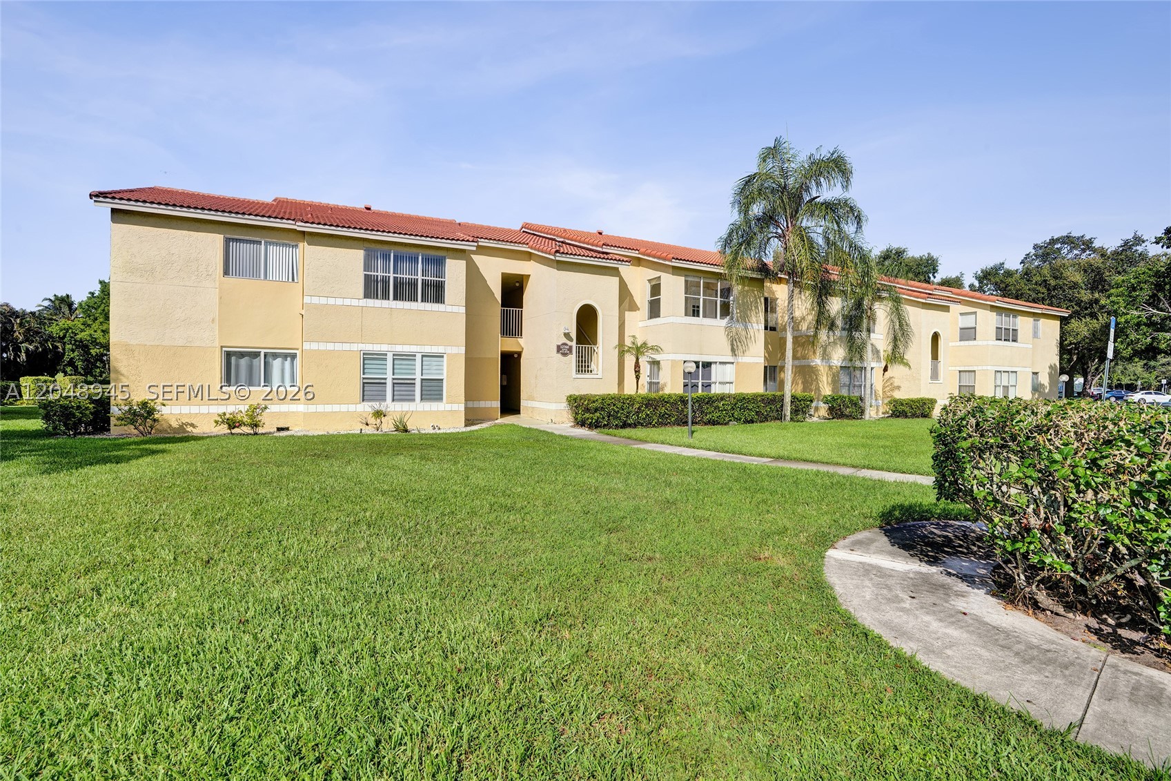 ISLES AT LAGO MAR CONDO - Residential Lease