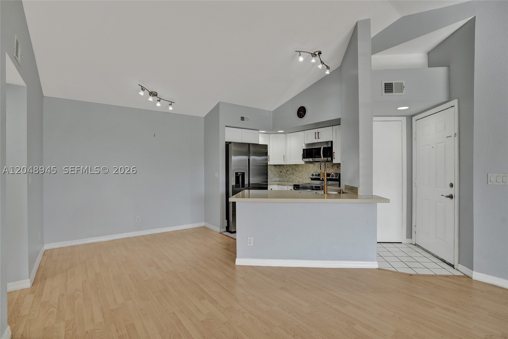 ISLES AT LAGO MAR CONDO - Residential Lease